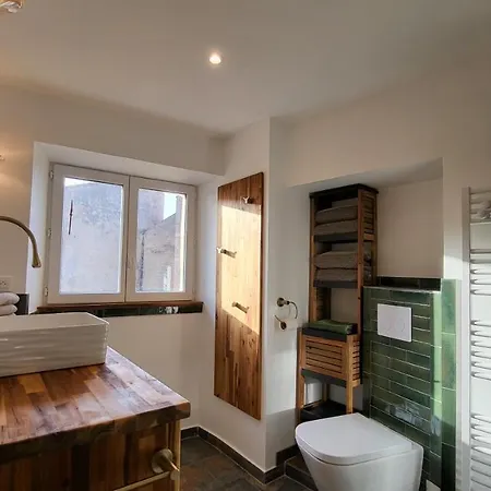 Entre Ciel Et Dans La Citadelle