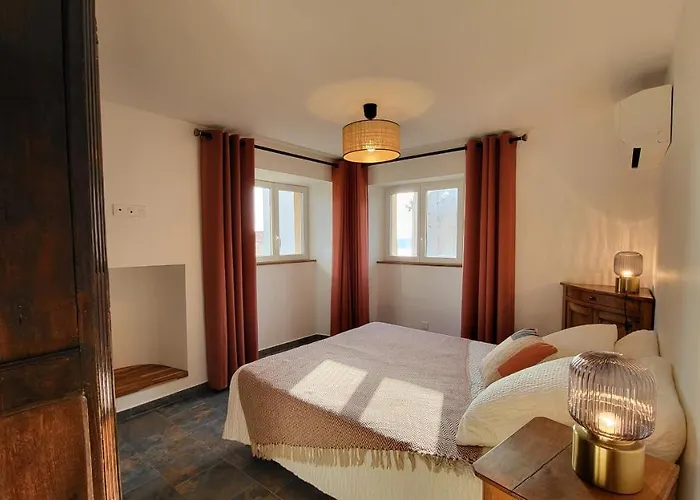 Apartamento Entre Ciel Et Dans La Citadelle Calvi (Corsica)